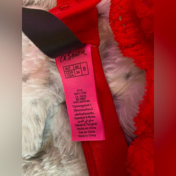 Sexy LaSenza Lingerie Bra - 36B - Like new! - Picture 2 of 3